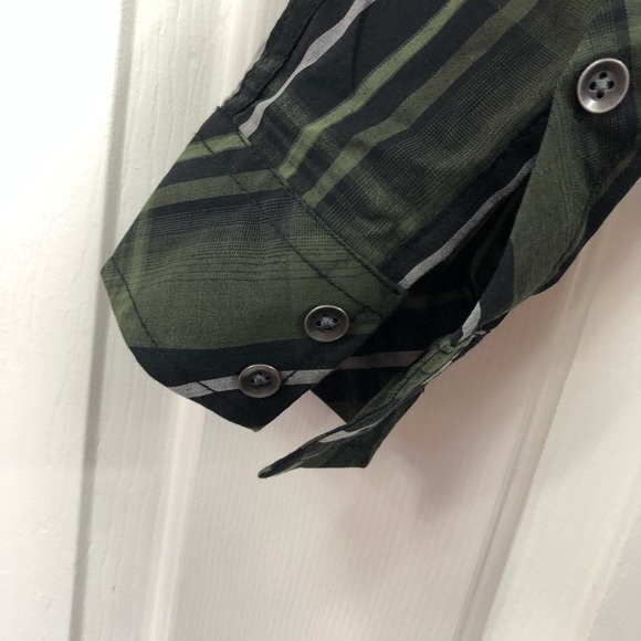 NWT Rock & Republic Army Green Button Down Top - Picture 5 of 8